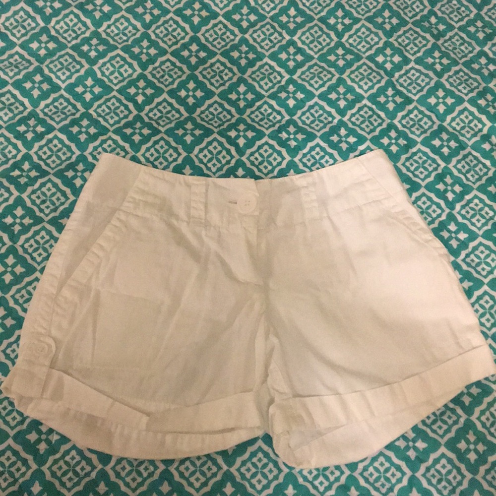 White NY & Co shorts